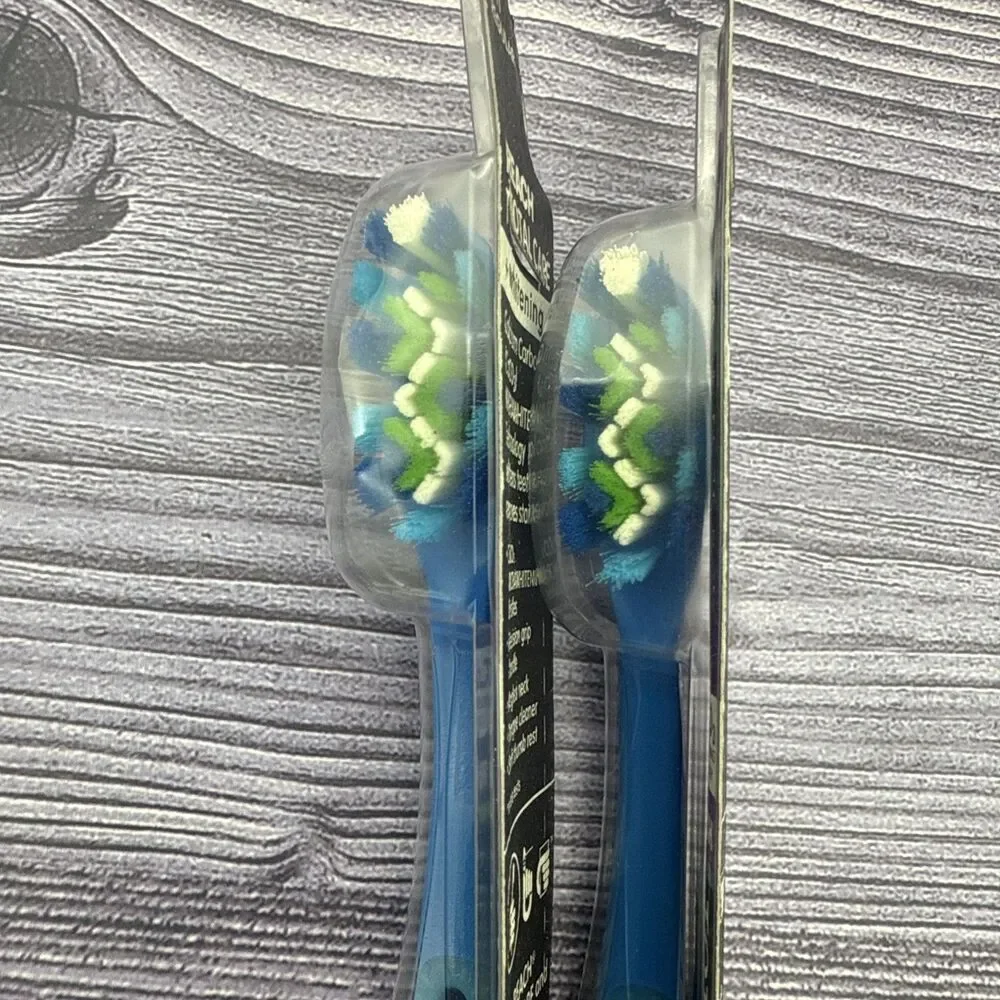 2 Lot REACH Total Care + Whitening Toothbrush Soft Regular VINTAGE (170)